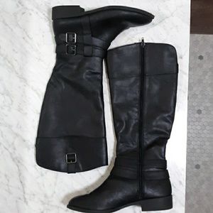 Black kneel knee high boots